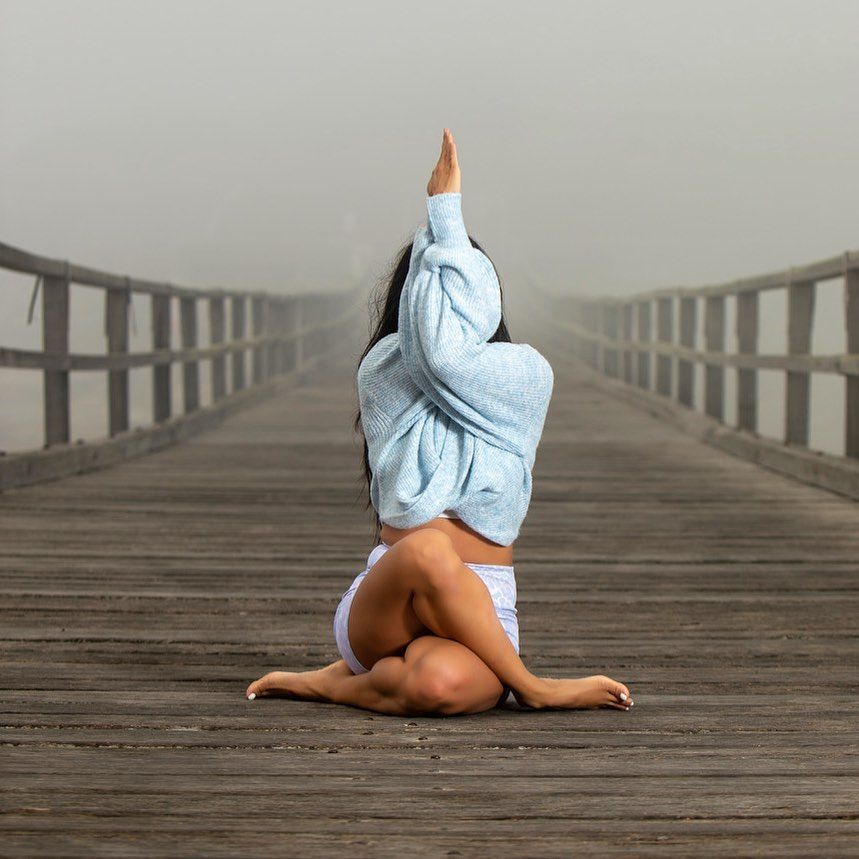 Postura-Cara-de-Vaca-yoga-para-corredores-1